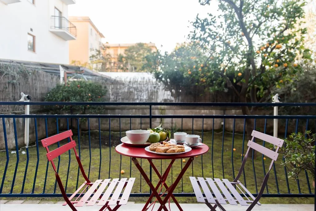 STUDIO STANDARD Room, Les Chambres Sorrento, Naples