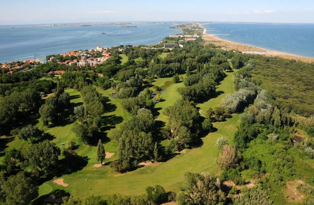 Sports and Entertainment, Villa Pannonia, Venice