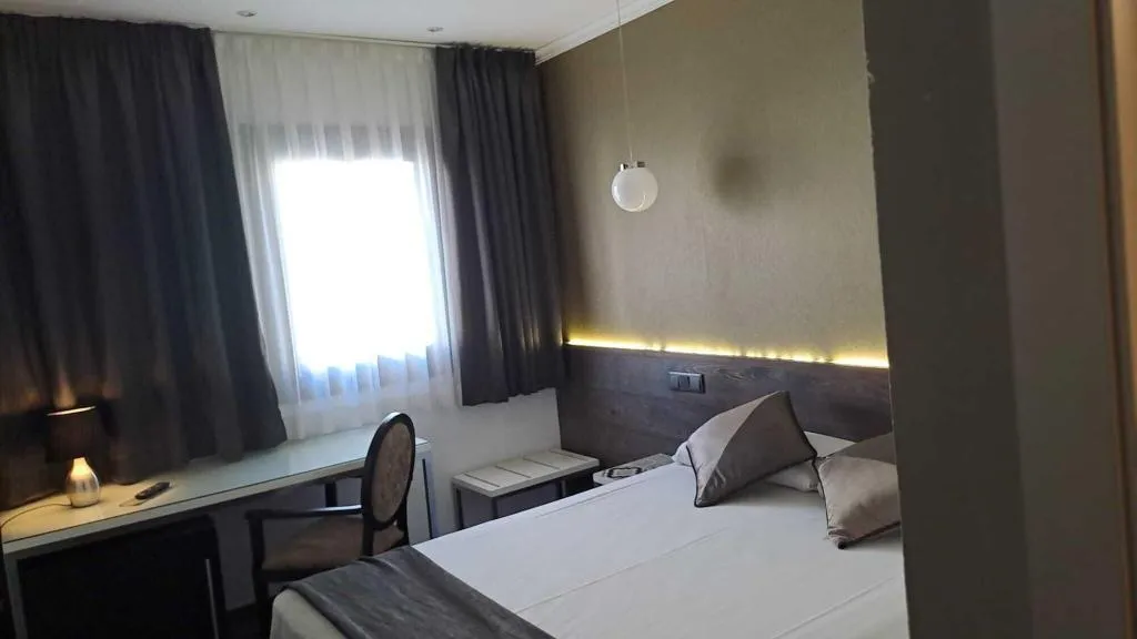 Room, Moderno, Barcelona