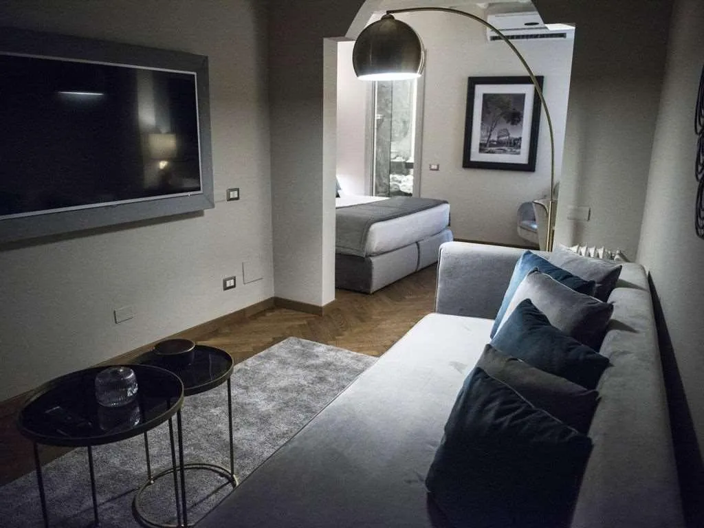 Room, Antico Albergo del Sole al Pantheon, Rome