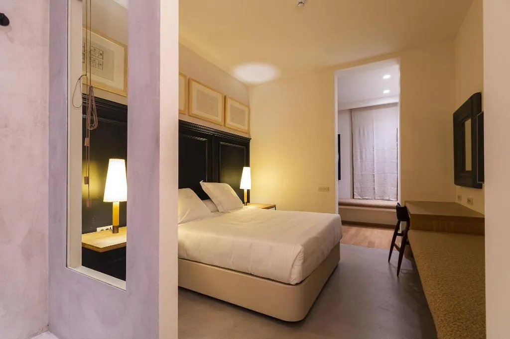 Room, Margot House, Barcelona