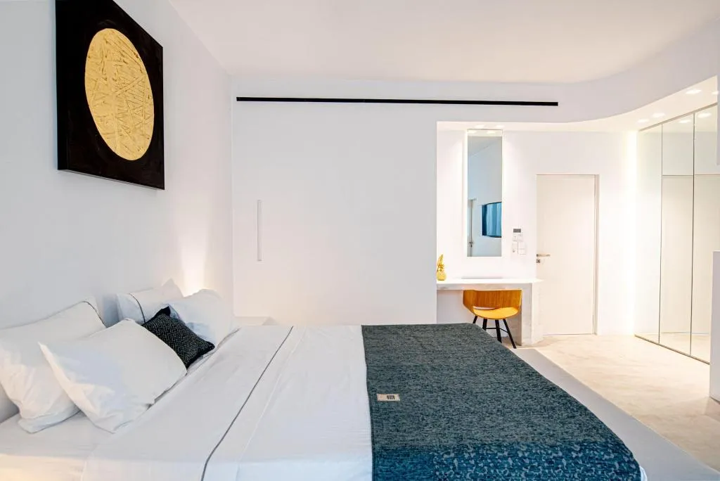 Room, Heavens Edge by Mr and Mrs White, Santorini