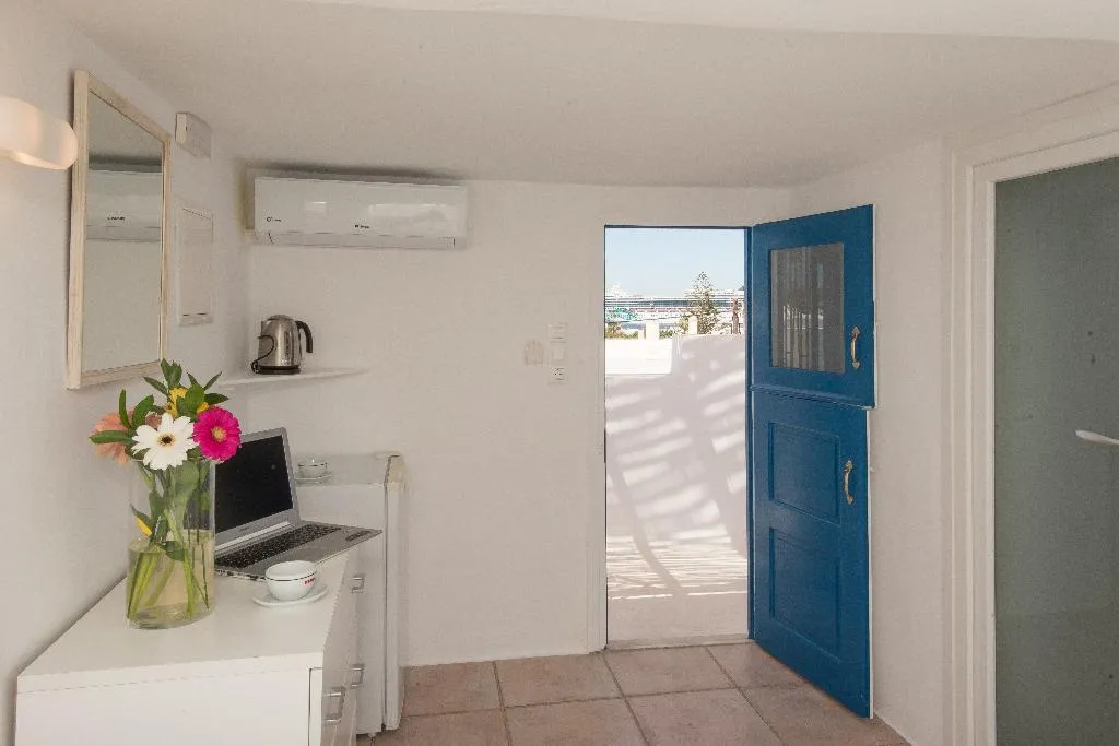 DOUBLE DELUXE SEA VIEW Room, Eleanna's Suites Mykonos, Mykonos