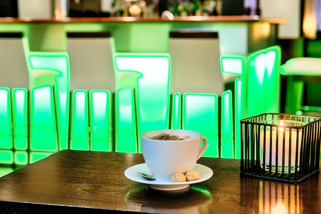 Bar, ACHAT Hotel Wiesbaden City, Frankfurt