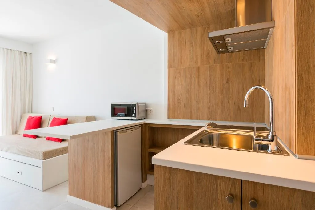 Room, Playas Cas Saboners, Majorca