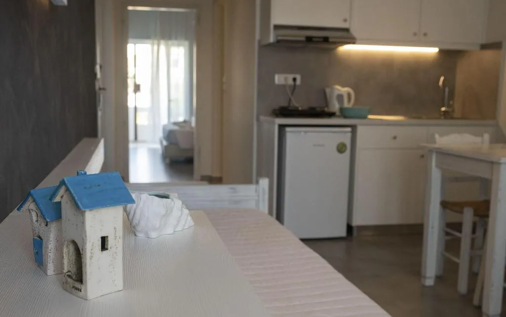 Room, Niriides Hotel, Crete