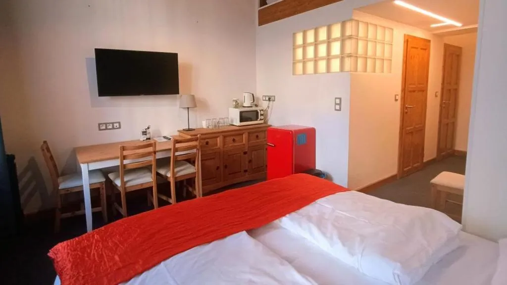 QUADRUPLE SUPERIOR Room, Hotel S42, Prague
