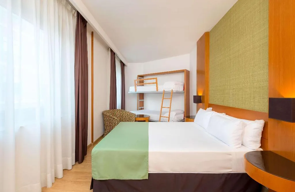 FAMILY ROOM STANDARD Room, Hotel Elche Centro Affiliated by Melia, Costa Blanca