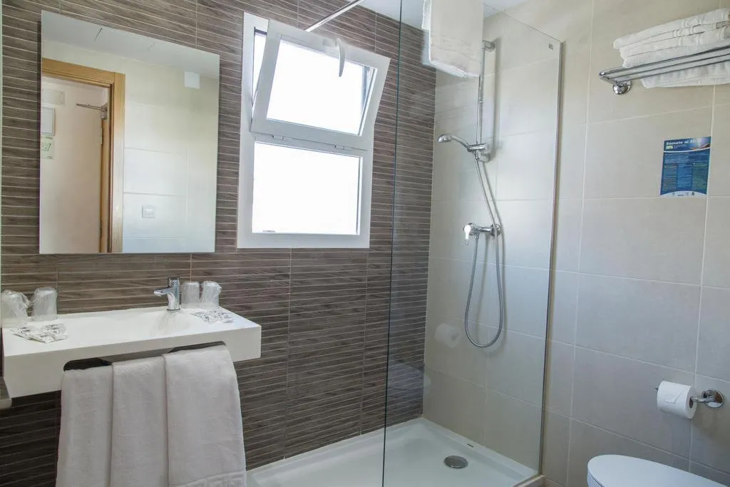 Room, Montesol Benidorm, Costa Blanca