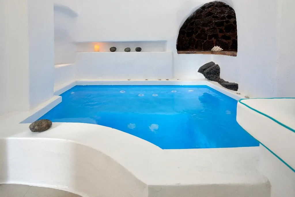 SUITE GRAND Room, Nano Suites, Santorini