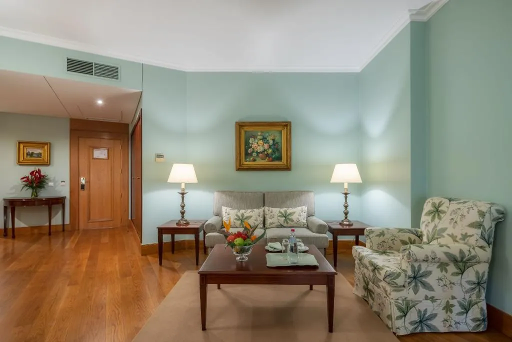 SUITE PREMIER Room, Quinta Jardins do Lago, Madeira
