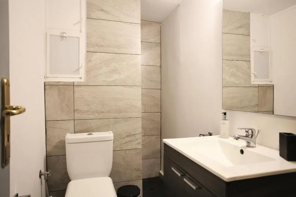 Room, Gk Athens, Athens
