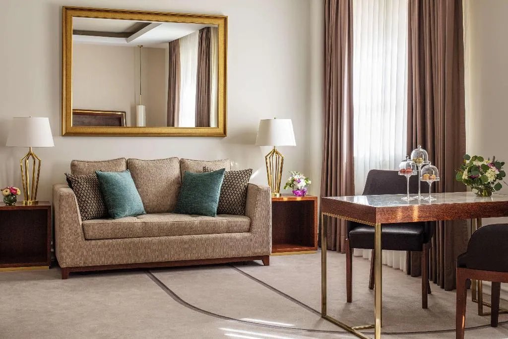 FAMILY ROOM DELUXE Room, Tivoli Avenida Liberdade Lisboa, Lisbon