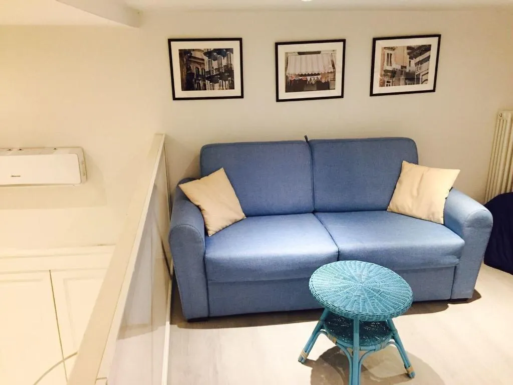 Room, B&B Neapolis Bellini, Naples