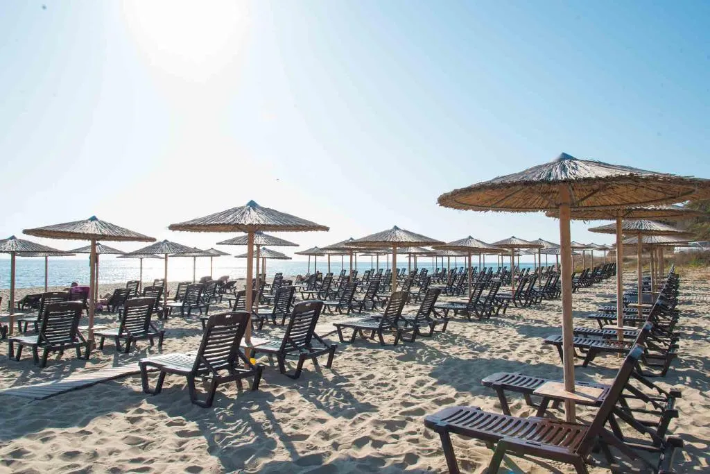 Beach, Marina Sands, Bourgas