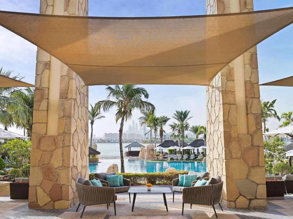 Bar, Sofitel Dubai The Palm, Dubai