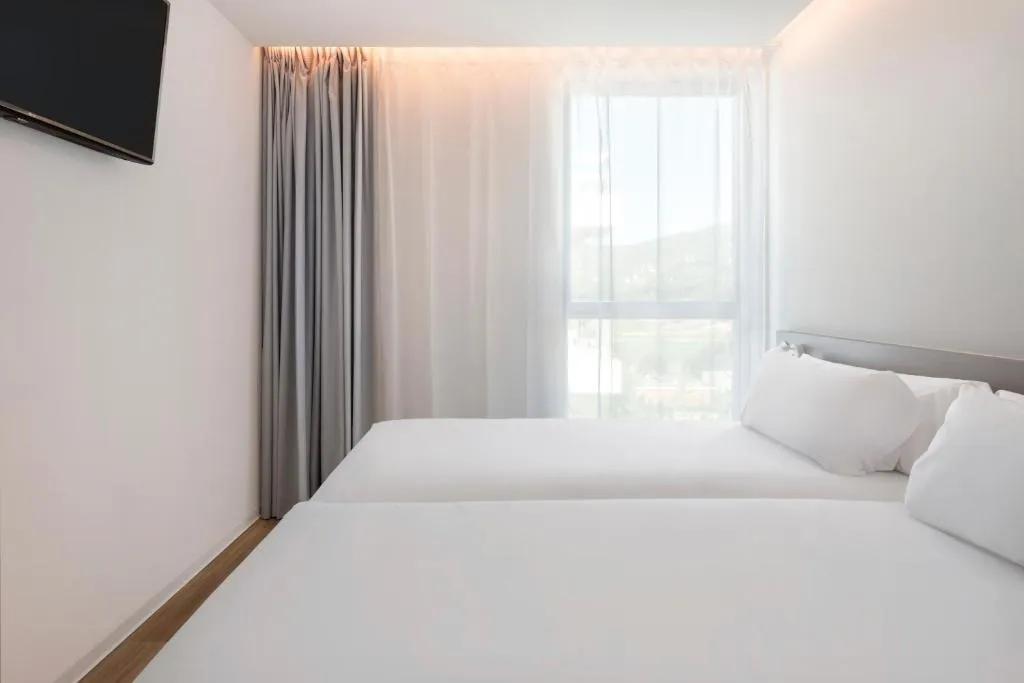 TWIN STANDARD Room, B&B Hotel Santo Tirso, Porto