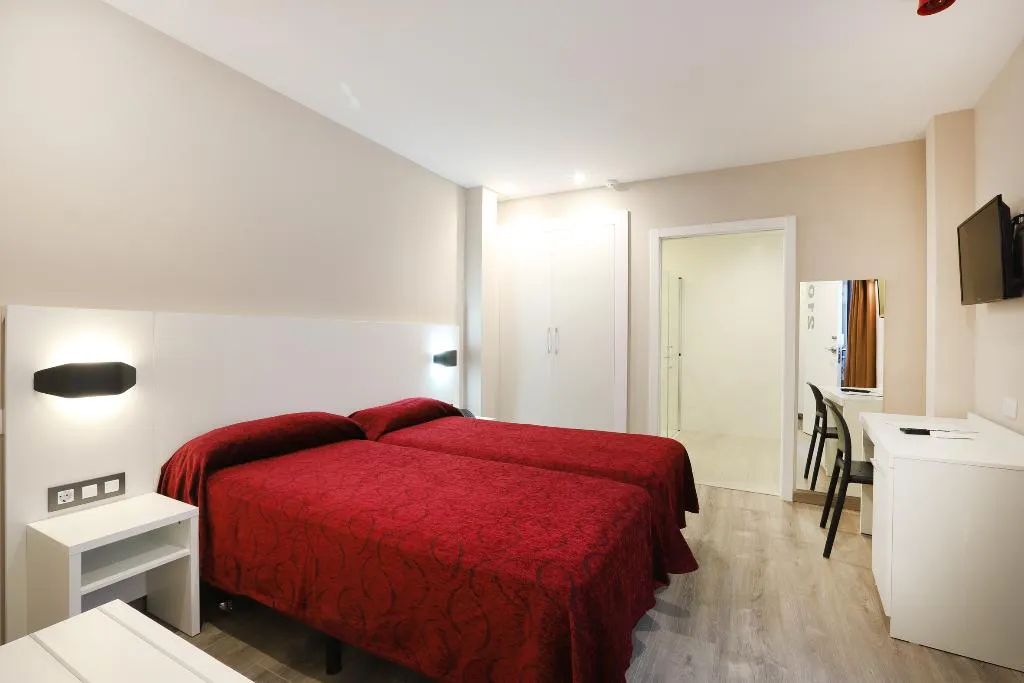 Double or Twin CAPACITY 2 Room, Alameda, Costa Blanca