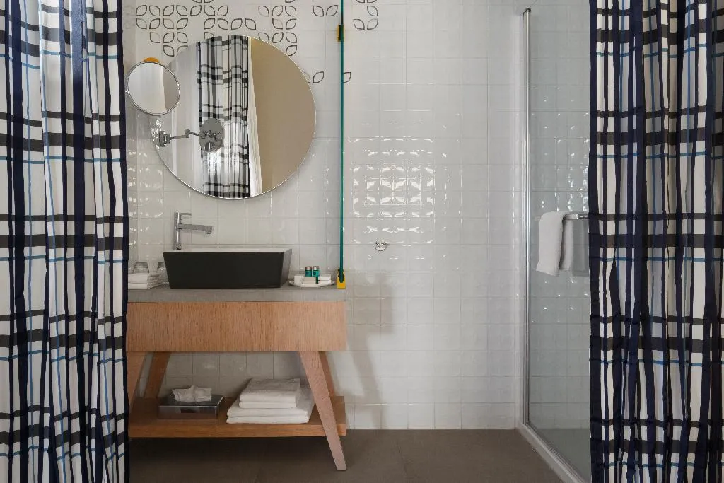 JUNIOR SUITE SEA VIEW Room, Bluesun Hotel Jadran, Split