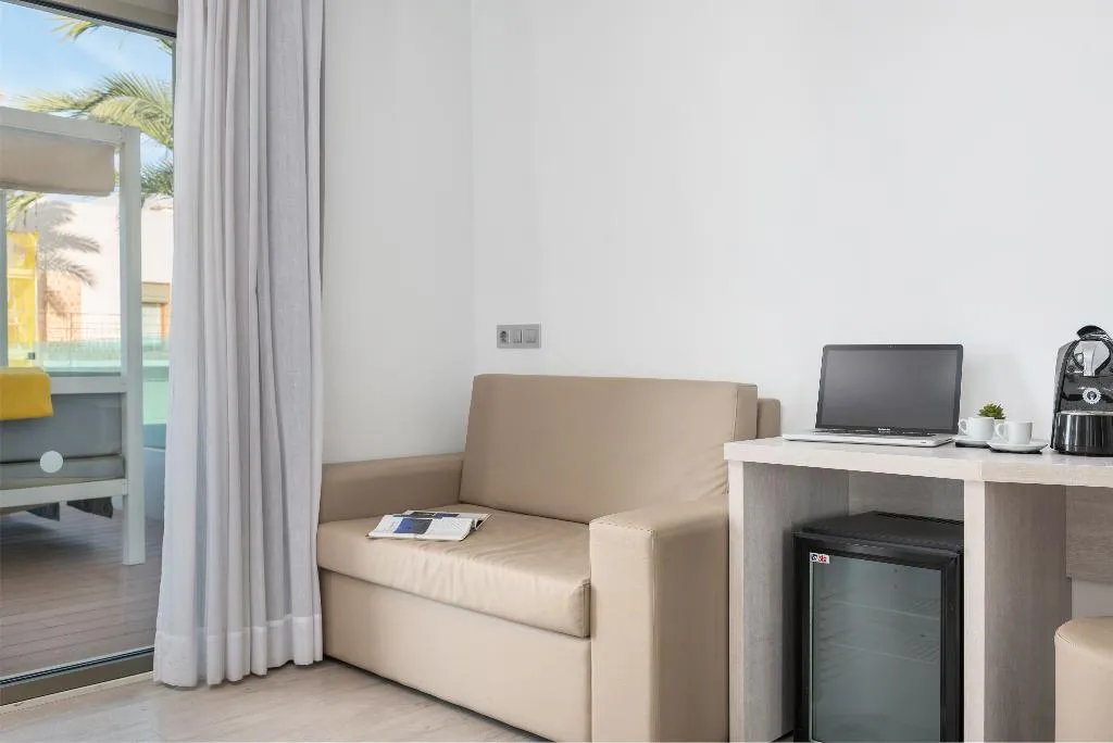 DOUBLE SINGLE USE DELUXE SEA VIEW Room, Llaut Boutique Hotel, Majorca