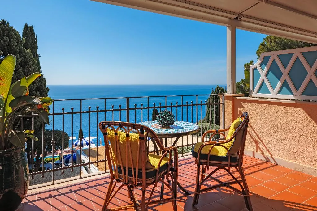 JUNIOR SUITE WITH TERRACE Room, Grand Hotel San Pietro, Taormina