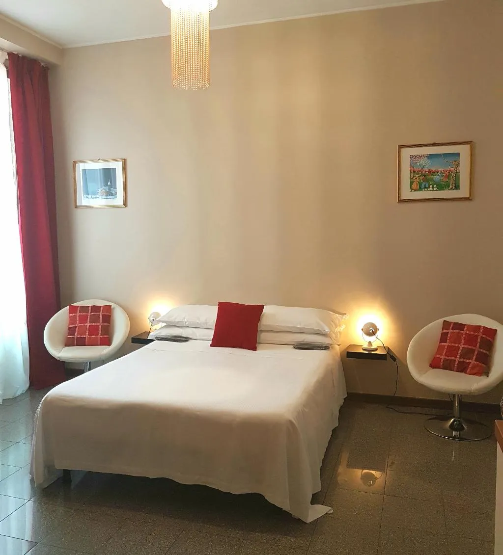 Room, Navigli Suites, Milan