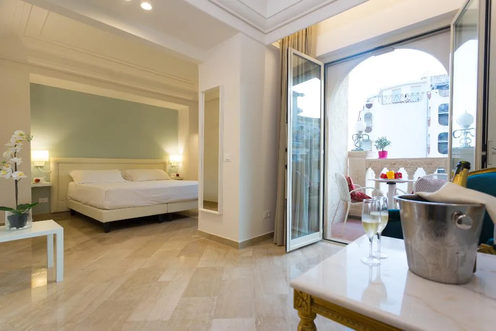 TRIPLE SUPERIOR Room, Hellenia Yachting, Catania