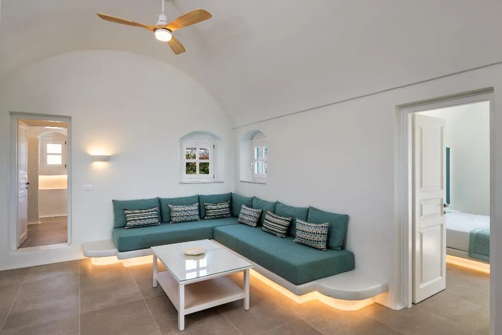 VILLA TWO BEDROOMS WITH PRIVATE POOL Room, Sienna Eco Resort, Santorini