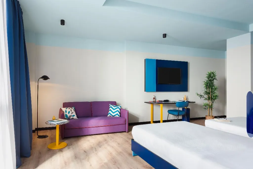 TWIN DELUXE TWO BEDS Room, CX Naples Centrale, Naples