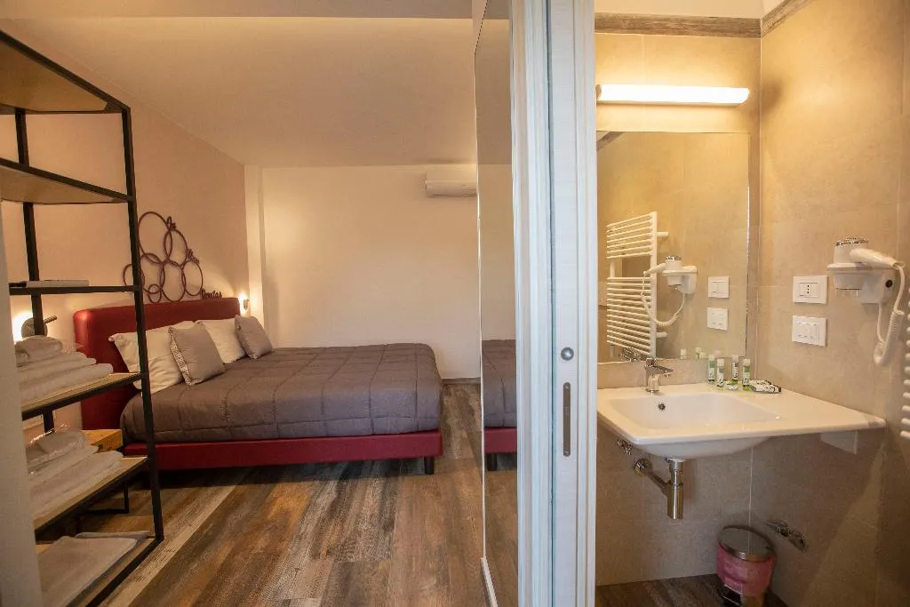 Double or Twin DELUXE Room, Vesuvio Inn Bed & Wine Experience, Naples
