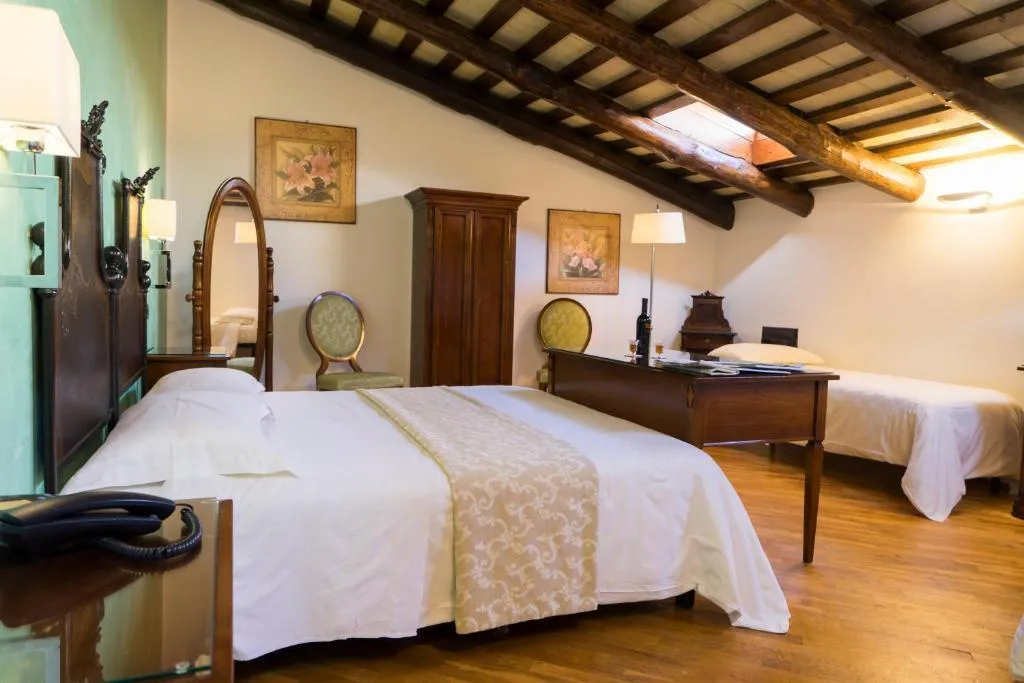 QUADRUPLE DELUXE Room, Hotel Carmine, Palermo