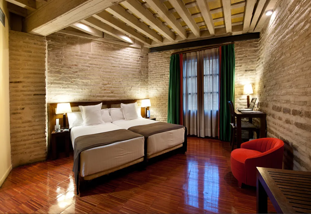 DOUBLE STANDARD Room, Abad Toledo, Madrid