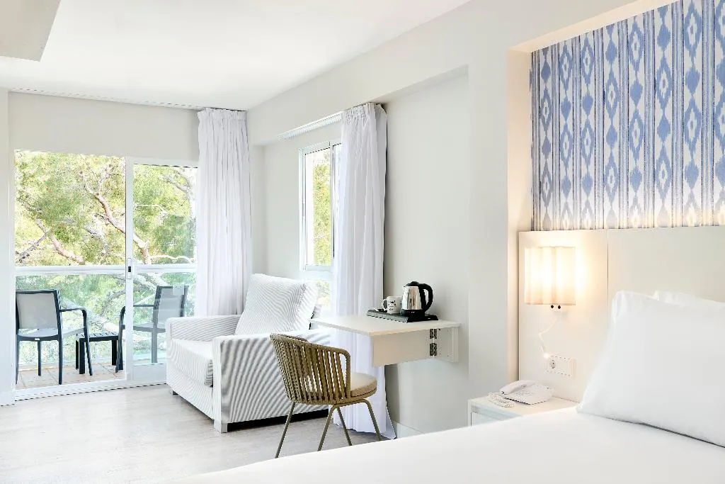 Room, Exe Portals Nous, Majorca