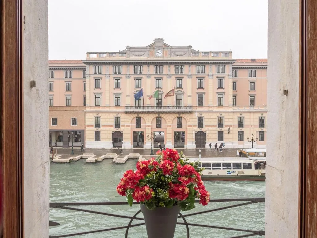 Room, Grand Canal Suites, Venice