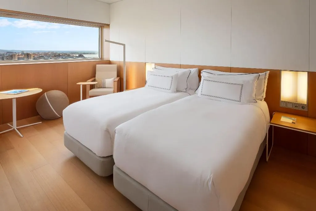 DOUBLE WITH VIEWS Room, Melia Palma Bay, Majorca
