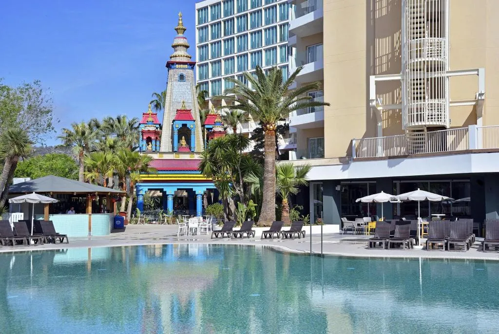 Pool, Sol Katmandu Park & Resort, Majorca