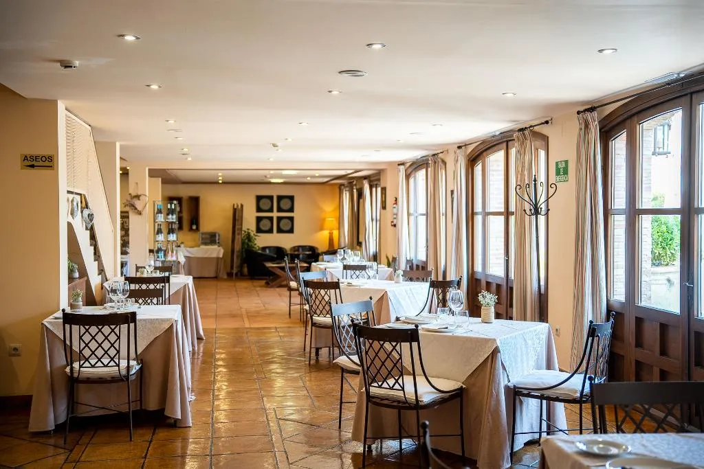 Restaurant, Hotel Cigarral De Caravantes, Madrid