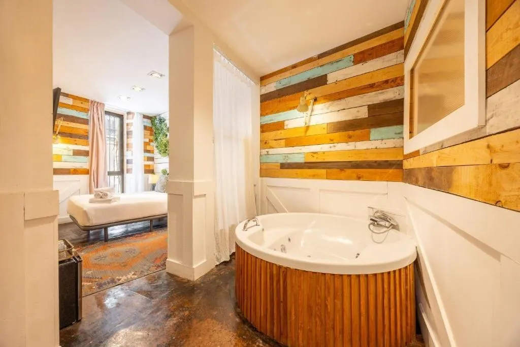 DOUBLE SUPERIOR Room, Life Gran Via - Tropical Garden, Madrid