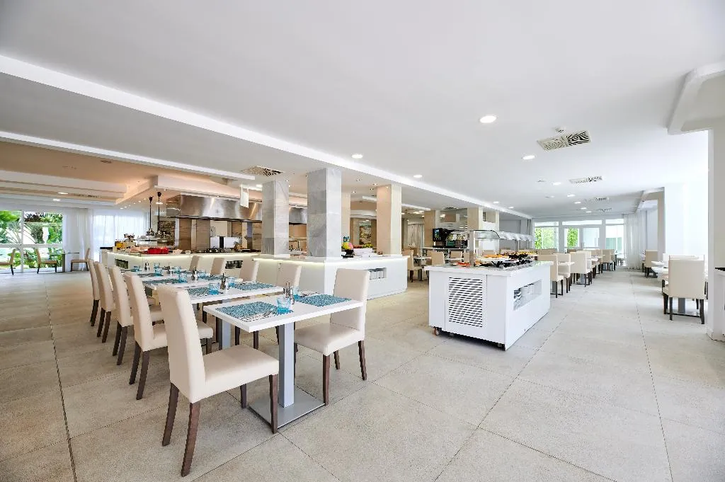 Restaurant, AluaSun Continental Park Hotel & Apartments, Majorca