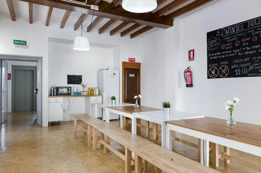 Restaurant, Urban Hostel Palma - Albergue Juvenil, Majorca