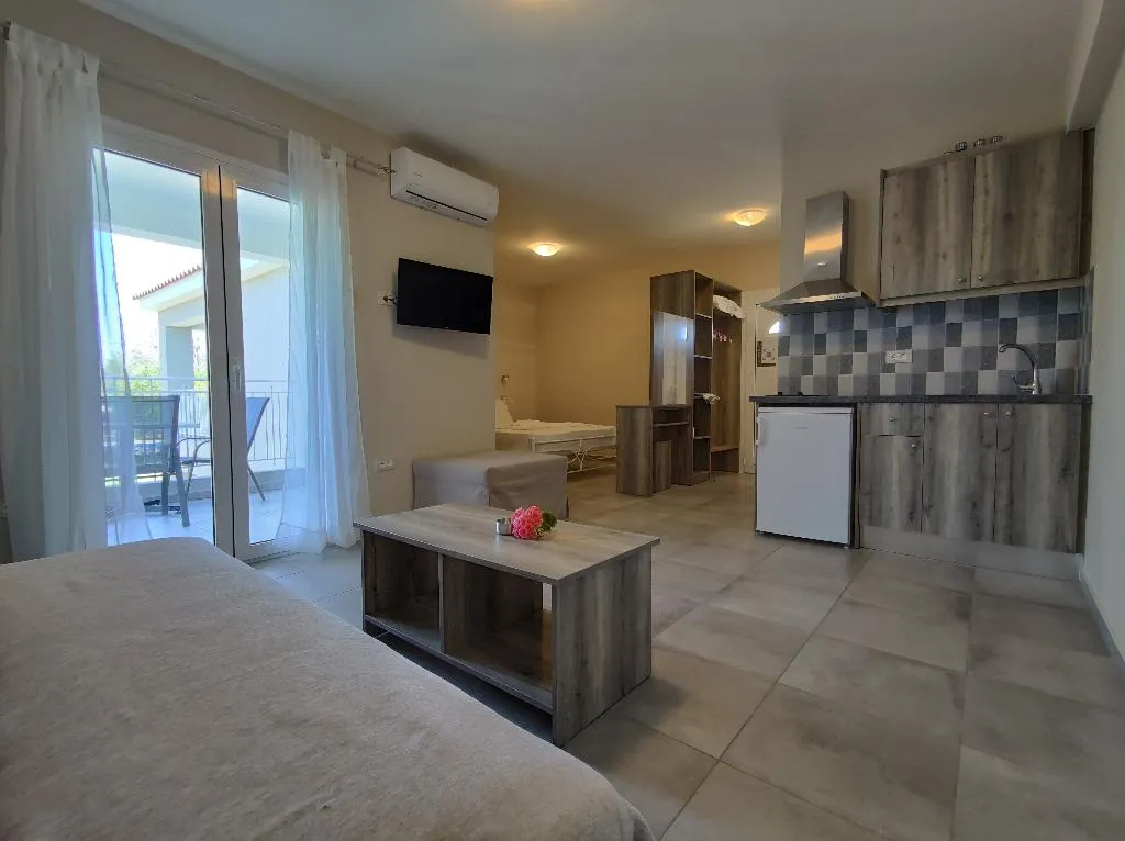 STUDIO SUPERIOR CAPACITY 2 Room, Casa De Rosa Studios & Apartments, Kefallinia
