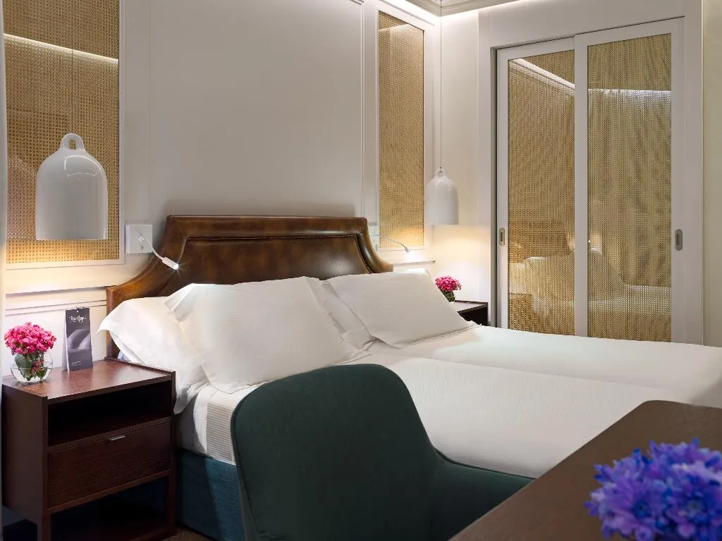 Double or Twin STANDARD Room, H10 Conquistador, Tenerife