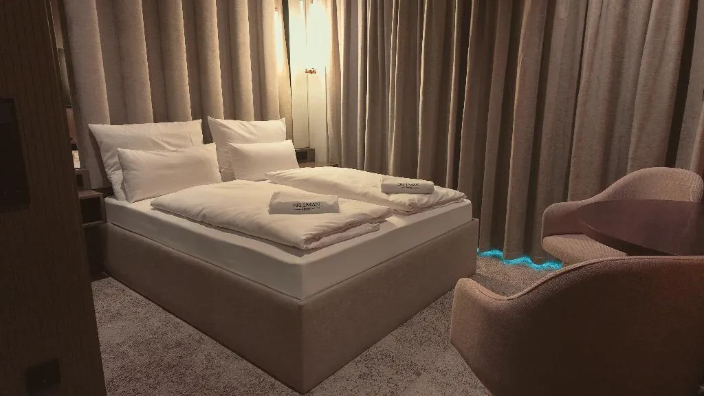 DOUBLE DELUXE SUPERIOR Room, Bellman Hotel, Berlin