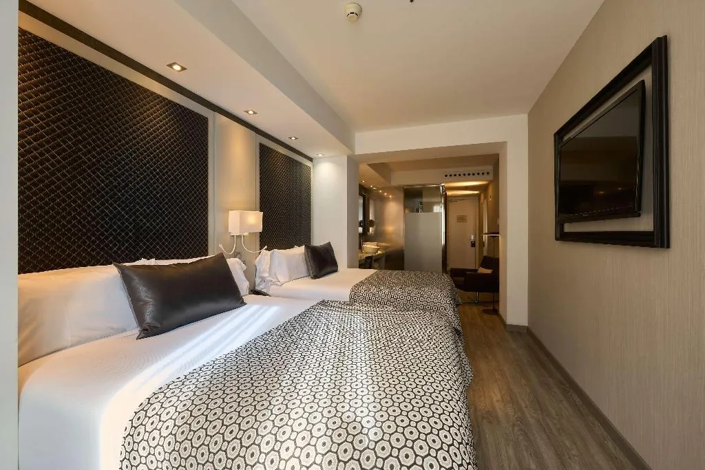 Room, Catalonia Square, Barcelona