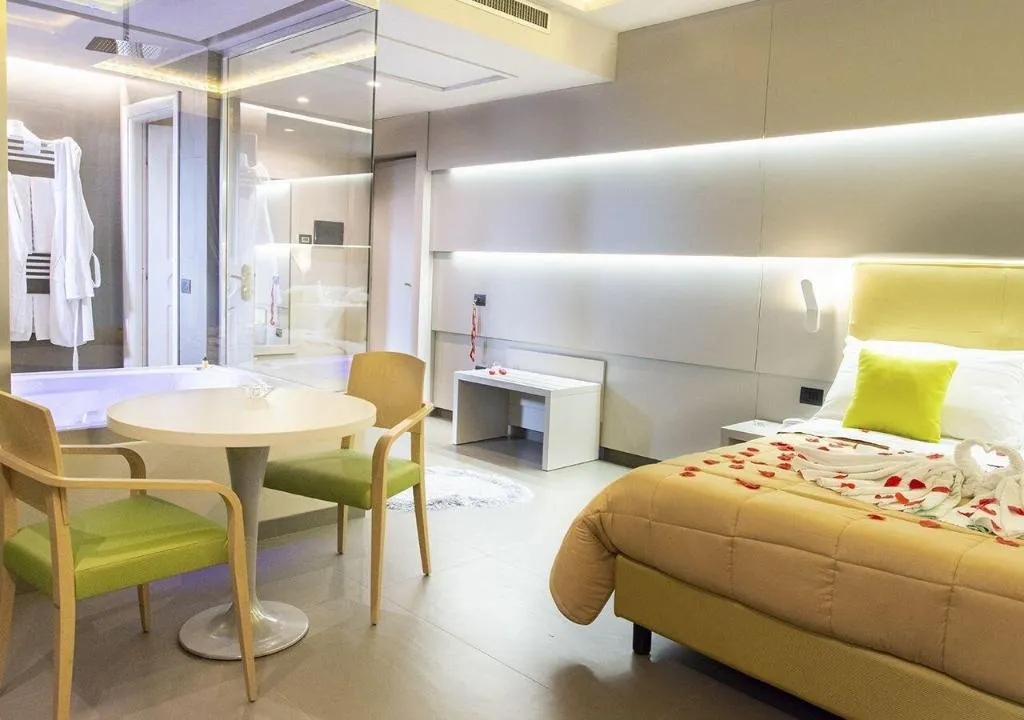 Room, Hotel Miramare, Naples