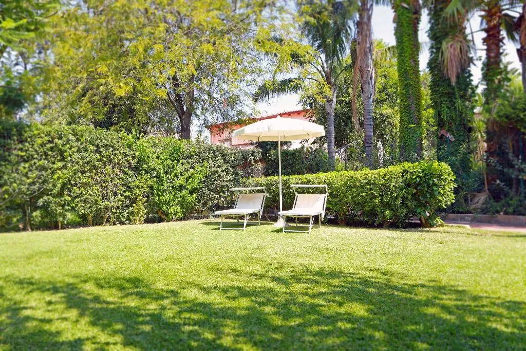 APARTMENT CAPACITY 4 Room, Portorosa Residence, Catania