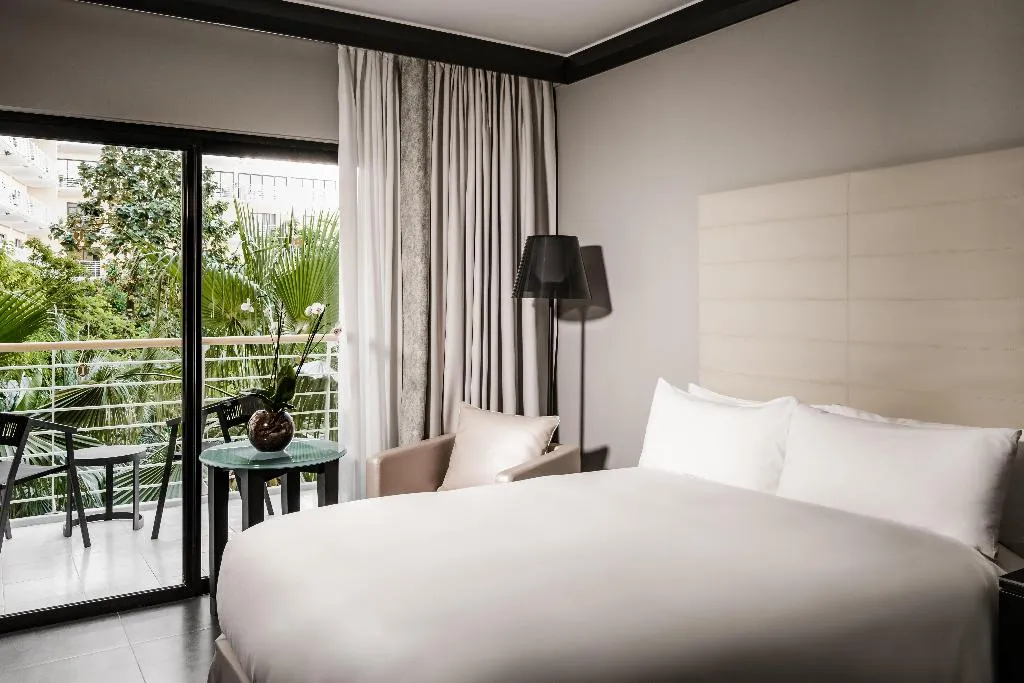 DOUBLE CLASSIC Room, InterContinental Malta, Malta