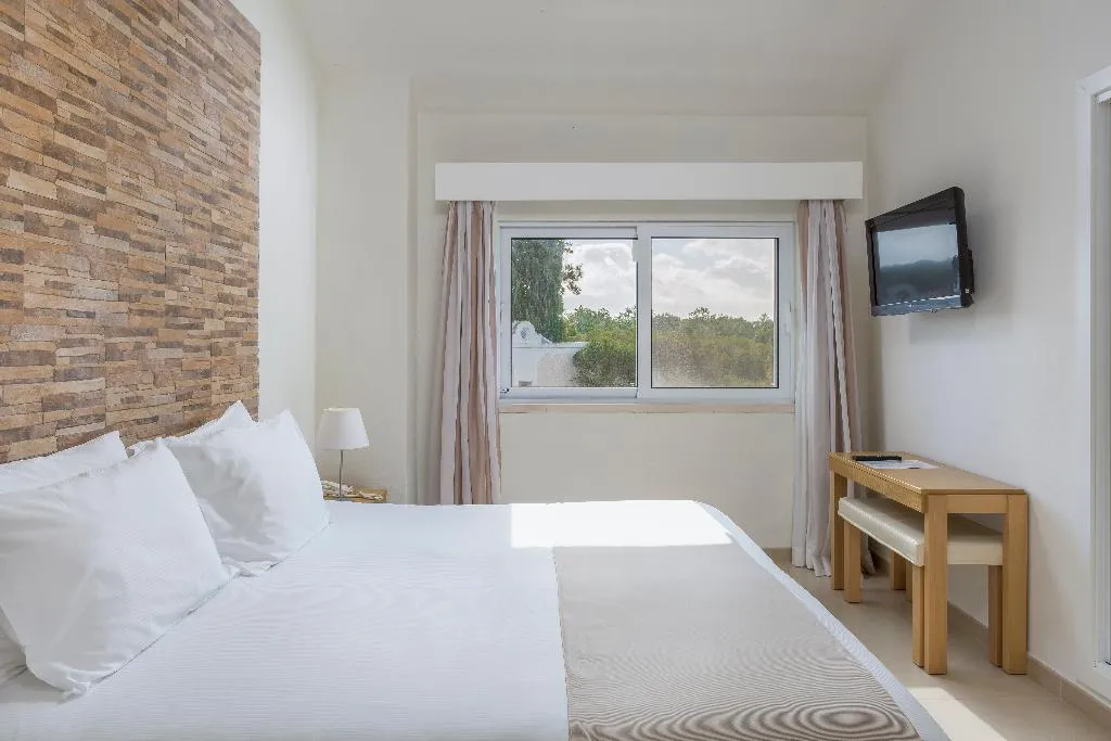 APARTMENT TWO BEDROOMS Room, Vilar do Golf, Algarve