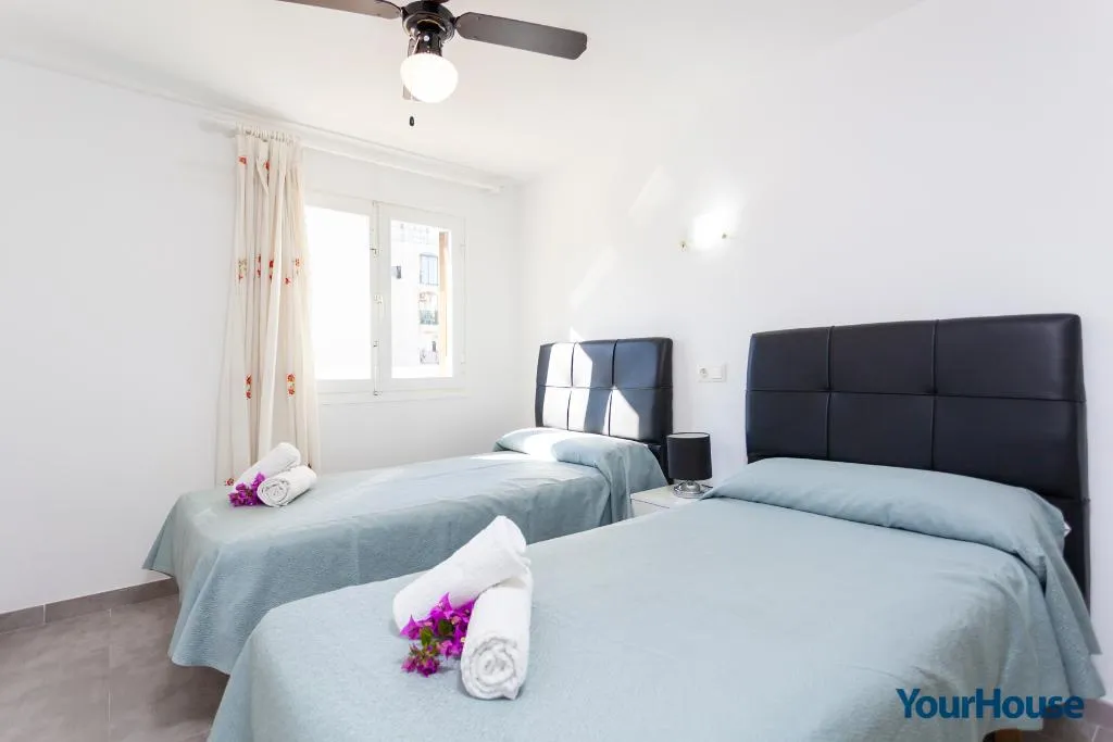 APARTMENT ONE BEDROOM Room, Acapulco Apartments, Majorca