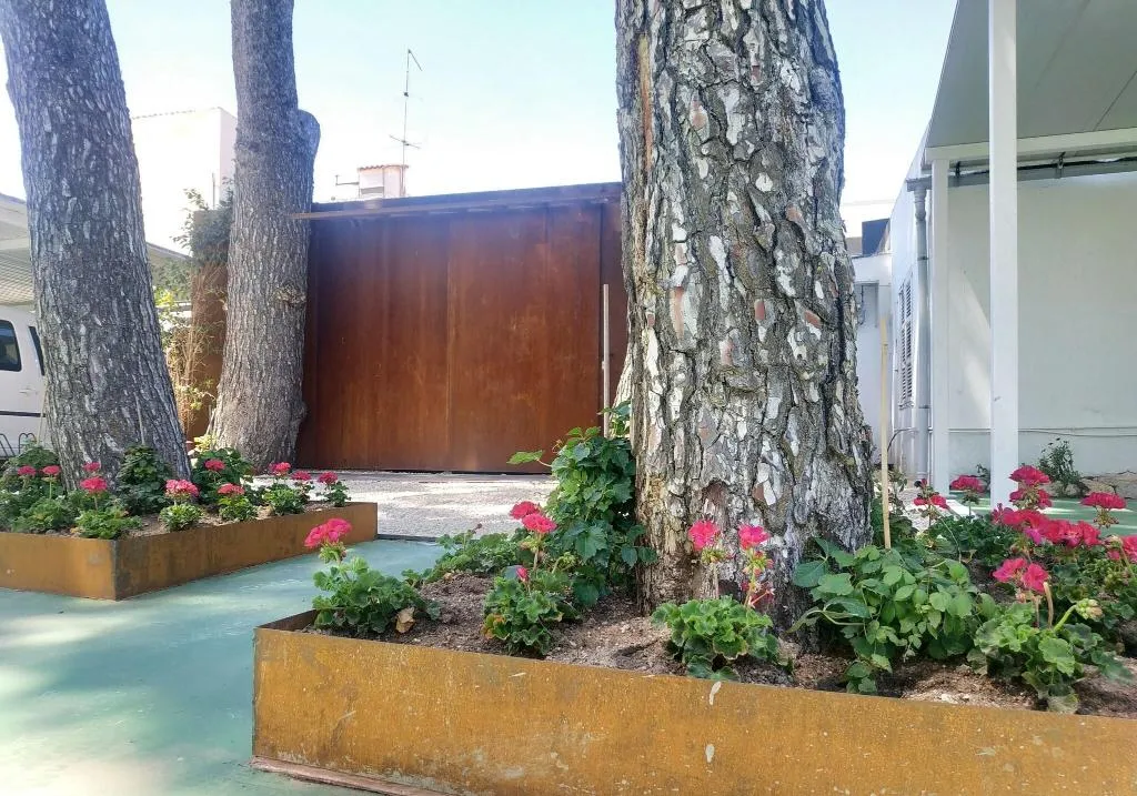 Sports and Entertainment, Capricho, Majorca